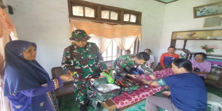 Peran Penting Petugas Kesehatan Bagi Warga TMMD