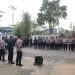 Personil Gabungan Lakukan Pengamanan Sidang Pleno Hasil Rekapitulasi Hasil Penghitungan Perolehan Suara Pemilu 2024 Tingkat Kota Singkawang