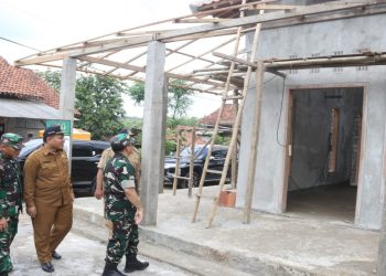 Dandim 0808/Blitar Dampingi Tim Wasev Tinjau Sasaran TMMD ke-119 TA.2024 di Wilayah Kabupaten Blitar