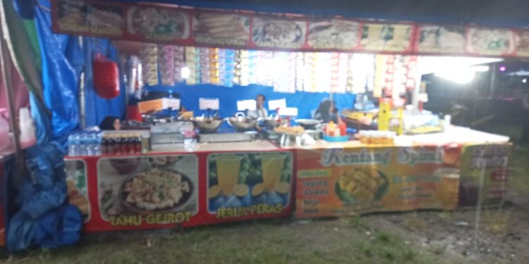 Pasar Malam Di Menggala Tuba, Dimeriahkan Oleh Komedi Putar Kurnia Jaya, Dalam Rangka Meriahkan HUT Kabupaten Tuba.