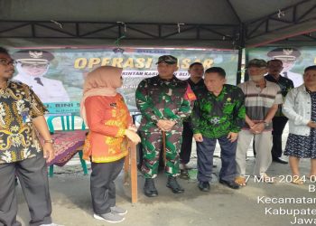 Dandim 0808/Blitar, Dampingi Bupati Blitar Pada Kegiatan Operasi Pasar