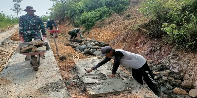 Kebut Pembangunan Talud Di Jalur Rabat Jalan Penghubung Dusun Gebang Dengan Caren