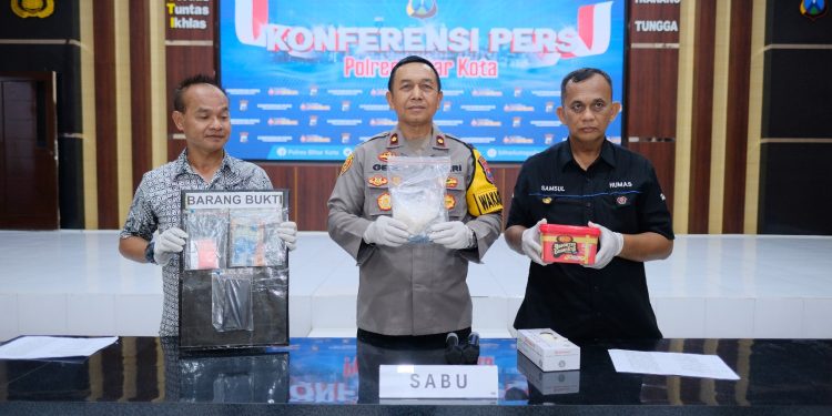 Polres Blitar Kota Ungkap Peredaran Sabu 0,5 Kg Senilai Rp 800 Juta