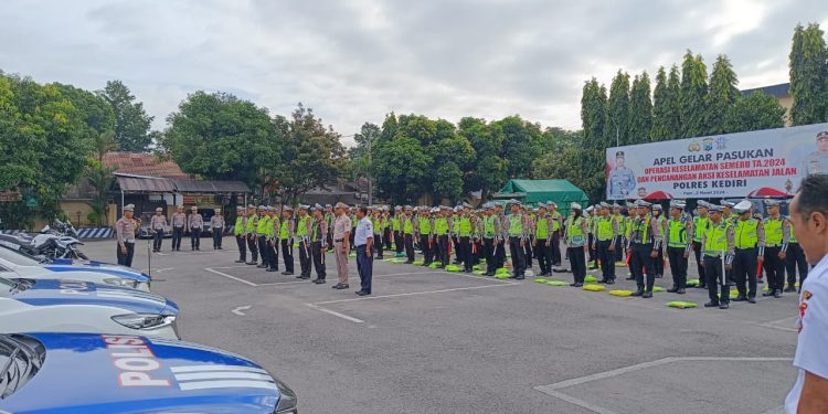 Long Weekend Satlantas Polres Kediri Siagakan Anggota Jamin Kamseltibcar Lantas