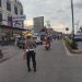 Satlantas Polres Melawi Melaksanakan Pengamanan Arus Lalu Lintas Di Sejumlah Lokasi Pasar Juadah Dan Kantin Ramadhan Di Nanga Pinoh