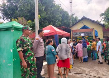 Kapolsek Ngasem Monitoring Gerakan Pangan Murah di Balai Desa Toyoresmi