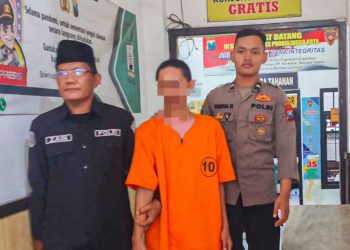 Polisi Berhasil Ungkap Misteri Penyiraman Air Cabai Sopir Taksi Online di Kota Probolinggo,Tersangka Diamankan