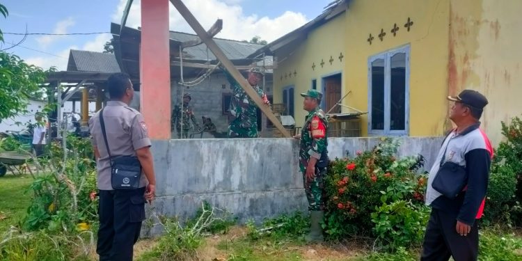 Koramil 426-02/Menggala Gerak Cepat Bantu warga Korban Angin Puting Beliung