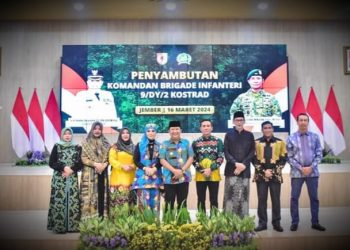 Bupati Menyambut Komandan Brigif 9/DY/2 Kostrad Yang Baru.