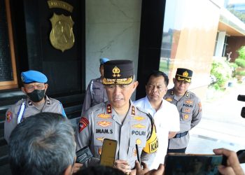 Dinilai Berprestasi Kapolda Jatim Beri Penghargaan Tim Satgas Pangan