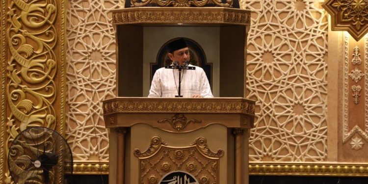 Sampaikan Kultum di Masjid Mujahidin, Kapolda Kalbar Minta Masyarakat Jaga Kondusifitas Saat Bulan Suci Ramadhan