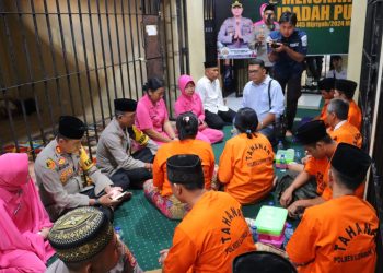 Indahnya Ramadhan Kapolres Gelar Buka Bersama Tahanan Polres Lombok Utara