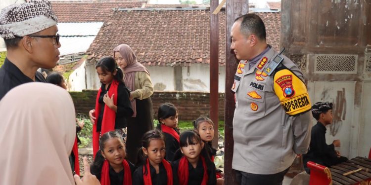 Songsong Generasi Emas, Polresta Banyuwangi Tingkatkan Minat Baca Anak Lewat Budaya