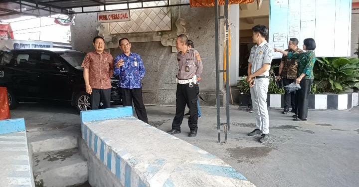 Kaban Bapenda Propinsi Bali Apresiasi Kwalitas Pelayanan Publik Di Samsat Tabanan