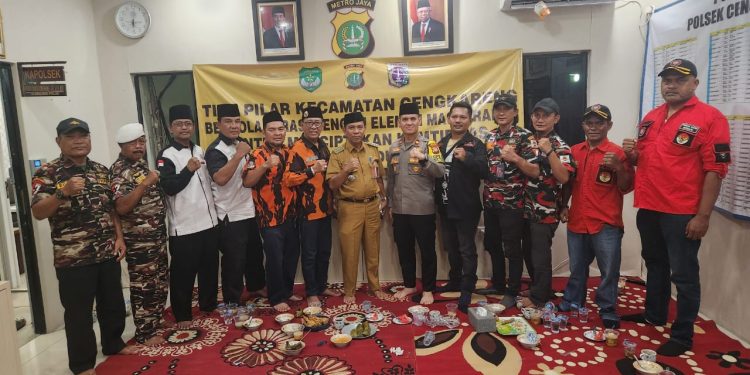 Silaturahmi dan Buka Puasa Bersama 3 Pilar Cengkareng dan Elemen masyarakat: Polsek Cengkareng Ajak Ciptakan Kamtibmas yang Kondusif di Bulan Suci Ramadhan