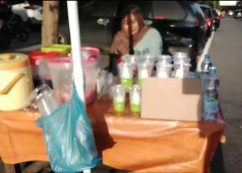 Berburu Jajanan Tradisional Makassar untuk Berbuka Puasa