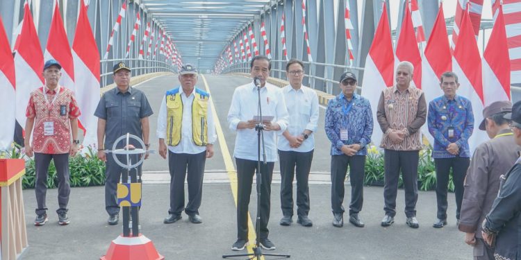 Polresta Pontianak Amankan Kegiatan Presiden Jokowi Resmikan Duplikasi Jembatan Kapuas 1 Dipontianak