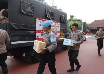 Peduli Korban Banjir di Jateng, Polres Jombang Kirim Bantuan