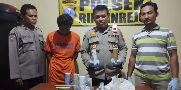 Simpan Serbuk Mercon, Pemuda Selodono Diamankan Polisi