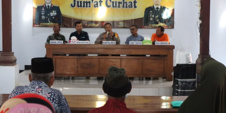Jumat Curhat, Polres Kediri Kota Bersama Warga Ds Sumber Duren Kec Tarokan