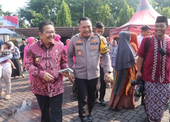 Polres Pasuruan Bersama Bhayangkari dan Pemkab Gelar “Bazar Sembako Murah Ramadhan”