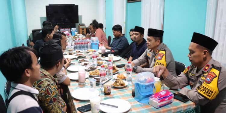 Buka Puasa Bersama Polres Sumenep dan Komunitas Jurnalis Perkuat Silaturahmi