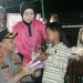 Tiba di Pulau Bawean, Kapolres Gresik langsung Hibur Anak-Anak Korban Gempa