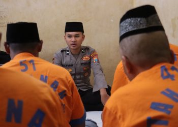 Selama Ramadhan, Polisi Berikan Bimbingan Rohani kepada Tahanan Polres Lumajang