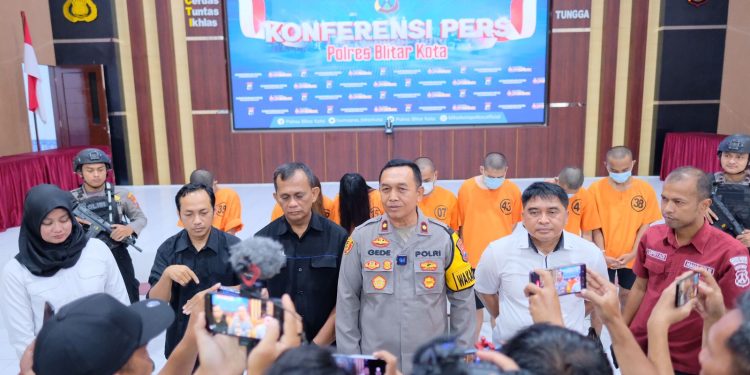 Polres Blitar Kota Bongkar Prostitusi Online: Upah Sekali Kencan Rp 300 Ribu, Gaji Sebulan PSK 8 juta