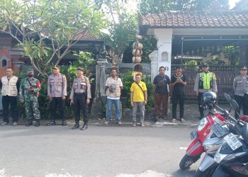 Sebagai Bentuk Pelayanan Polri Kapolsek Pimpin Pengamanan Paskah Di Kecamatan Tabanan