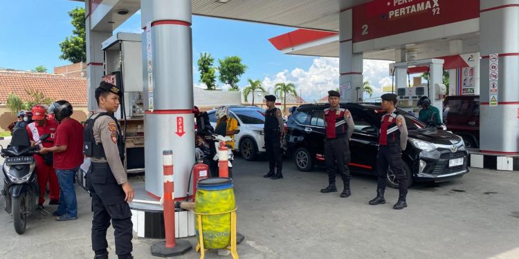 Jelang Mudik Lebaran, Polres Kediri Intensifkan Patroli SPBU Pastikan Stok BBM Aman Tanpa Kecurangan