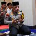 SAFARI RAMADAN 1445 H: KAPOLDA KEPRI PIMPIN SALAT MAGRIB DAN BUKA BERSAMA DI MASJID ATH THORIQ KOTA BATAM