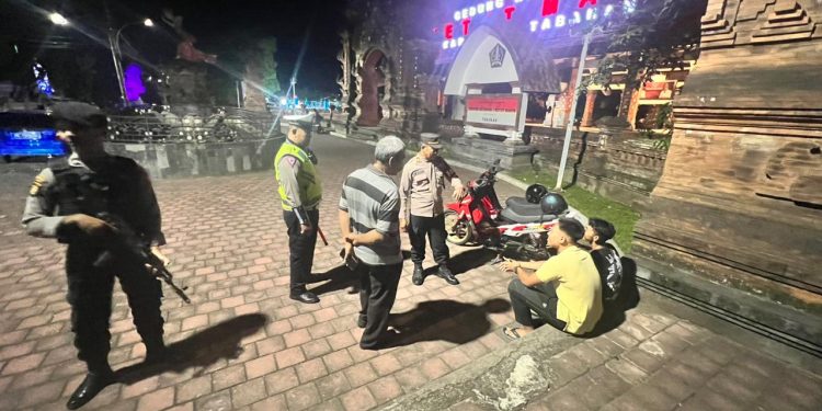 Pastikan aman, Polres Tabanan Gelar Blue Light Patrol Antisipasi Kriminalitas Malam Hari