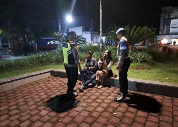 Ciptakan Kamtibmas Kondusif, Polres Tabanan Gelar Blue Light Patrol Sambangi Obyek Vital