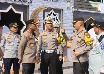 Kapolda Jatim Cek Kesiapan Pelayanan Mudik di Terminal Purabaya