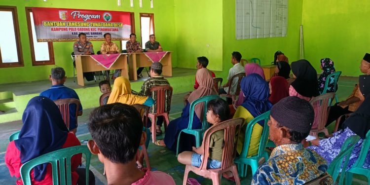 Monitoring Pendistribusian BLT DD Tahap I di Kampung Pulau Gadung