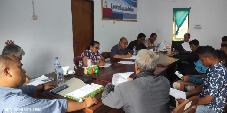 Pemdes Arui Bab mengikuti Tahapan Evaluasi Ranperdes/ APBDes 2024 tingkat Kabupaten