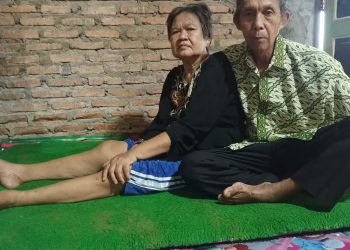 Menderita Stroke ,Lansia Di Kelurahan Baros Impikan Kursi Roda