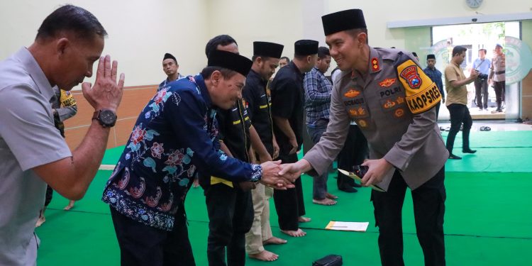 Jalin Sinergitas, Polres Jombang Buka Puasa Bersama Paguyuban Pencak Silat Jombang Beriman (PSJB)