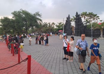 Tiga Hari Terakhir Terjadi Peningkatan Kunjungan Wisatawan Di Tanah Lot