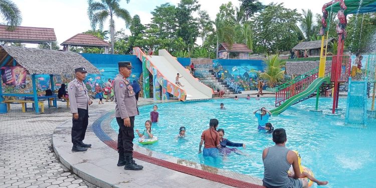 Satbinmas Polres Tulang Bawang Berikan Imbauan Kamtibmas Kepada Pengunjung di Dua Lokasi Rekreasi Pada H+2 Lebaran 2024