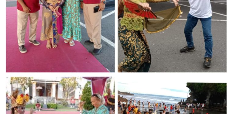 Tourist Disambut Tarian Joged Bumbung Di DTW Tanah Lot