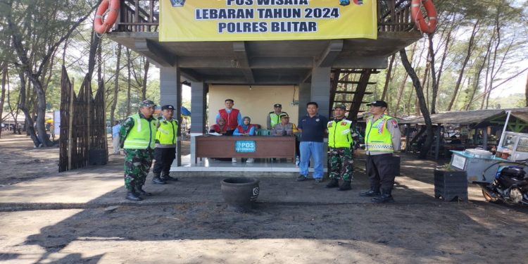 Koramil 0808/18 Panggungrejo, Turunkan Anggota Amankan Tempat Wisata