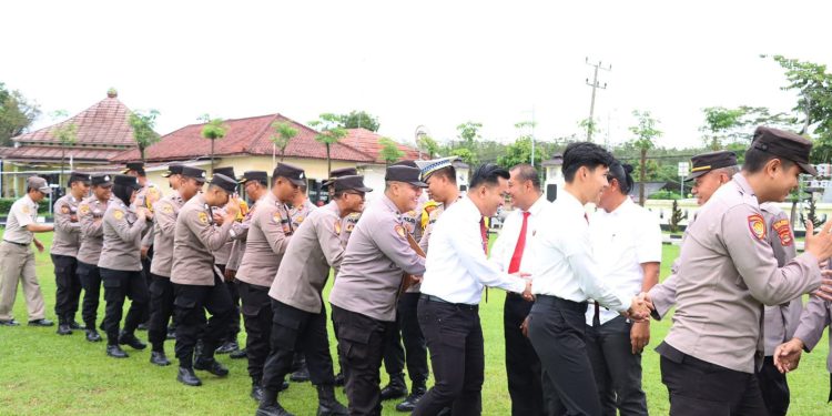 Polres Tulang Bawang Gelar Halal Bihalal Hari Raya Idul Fitri 1445 H, AKBP James: Kita Mulai Lagi Dengan Lembaran Baru