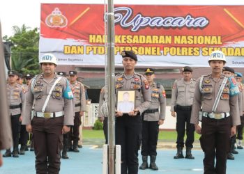 Kapolres Sekadau Pimpin Upacara Hari Kesadaran Nasional dan PTDH Personel Polri