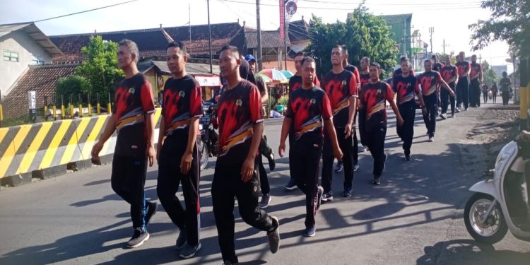 Jaga Kesehatan, Kodim 0808/Blitar Gelar Jalan Sehat Bersama