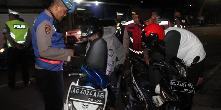 Polres Kediri Kota Kembali Gelar Patroli KRYD, Cegah Balap Liar dan Antisipasi Kriminalitas