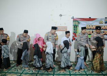 Polres Jombang Gelar Baksos dan Buka Puasa Bersama dengan Anak Yatim dan Santri Ponpes Al Munawwir