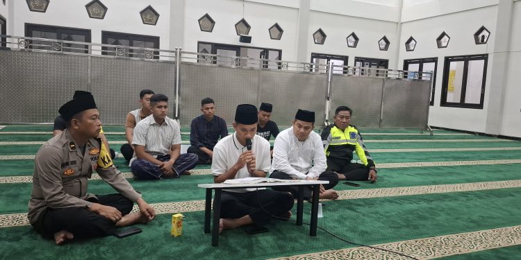 Kapolres Jombang Gelar Tadarus Bersama Anggota di Masjid Agung Junnatul Fu’addah