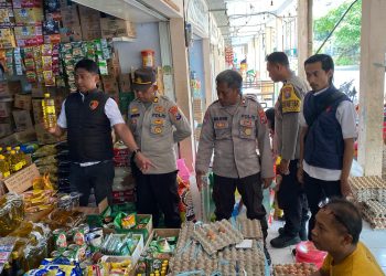 Sidak Satgas Pangan Polres Nganjuk Temukan Minyak Goreng Kemasan Berkurang Isi